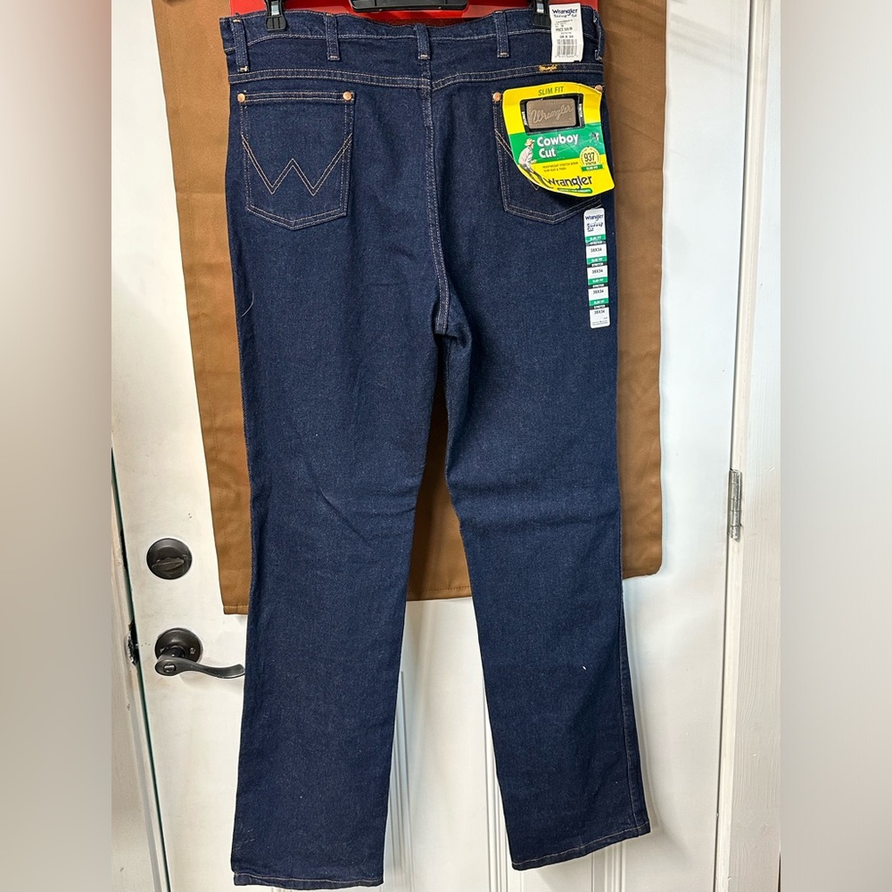 Wrangler 937 Slim Fit Stretch Cowboy Cut Jeans